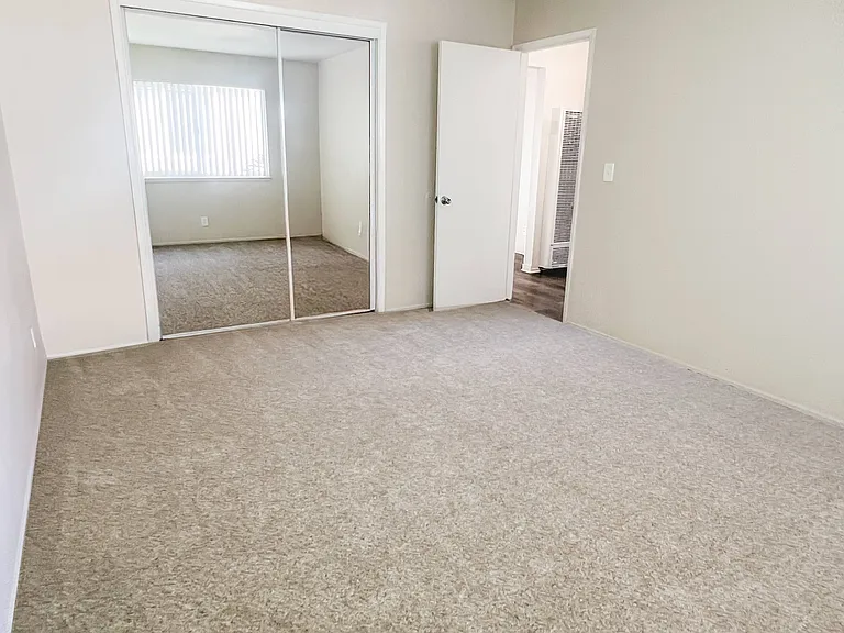 Monterey Manor Apartments — Photo 21