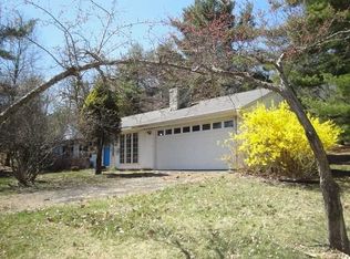 313 Mountain View Rd, Rhinebeck, NY 12572