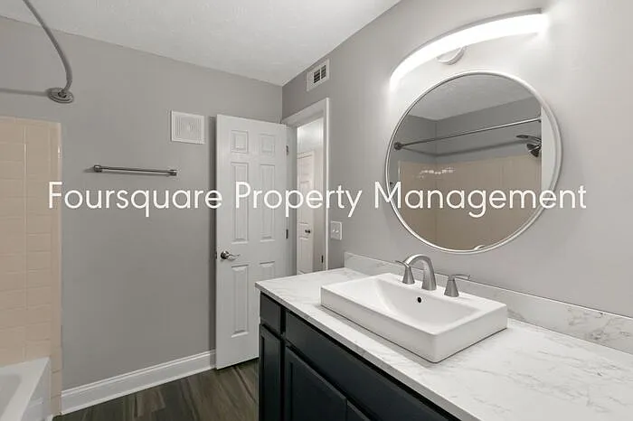 110 Oak Hollow Ct #110 — Photo 34