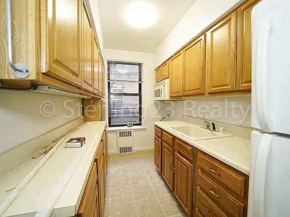 5th image of 2519 30th Dr APT 2K