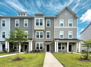 851 Recess Point Dr, Moncks Corner, SC 29461