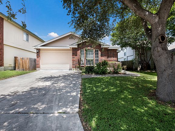 2nd image of 5016 Crestwood Hill Dr