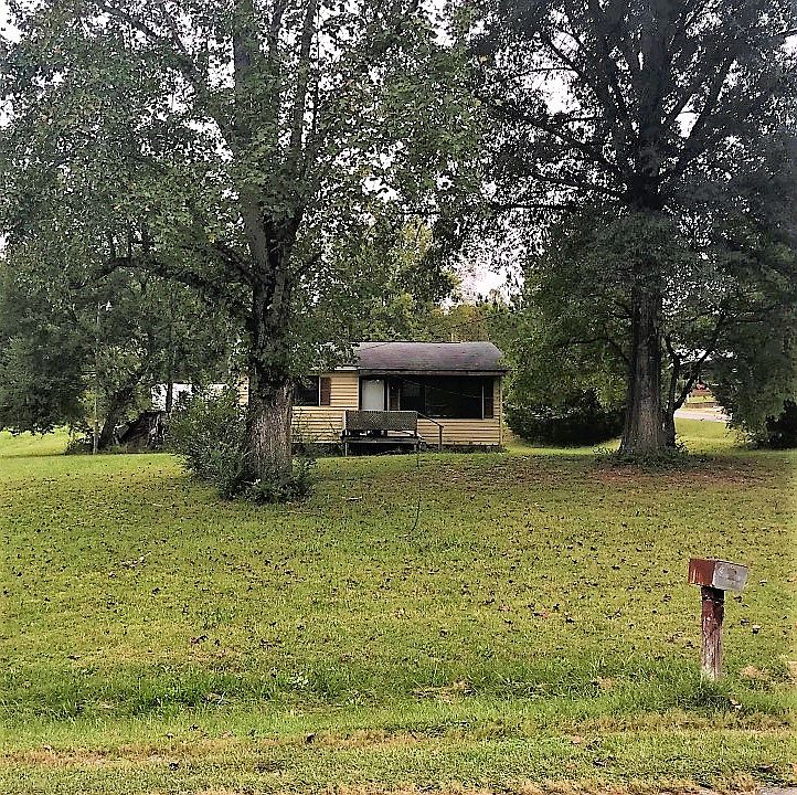 2nd image of 1806 Tyro School Rd