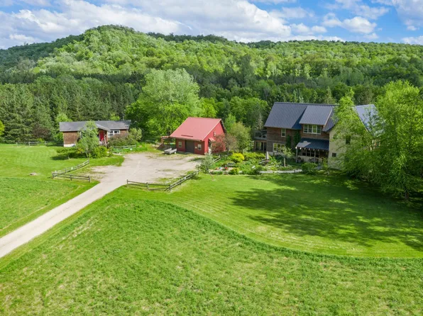 W3671 200th Ave, Maiden Rock, WI 54750