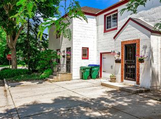 5602 Berry Ct, Greendale, WI 53129