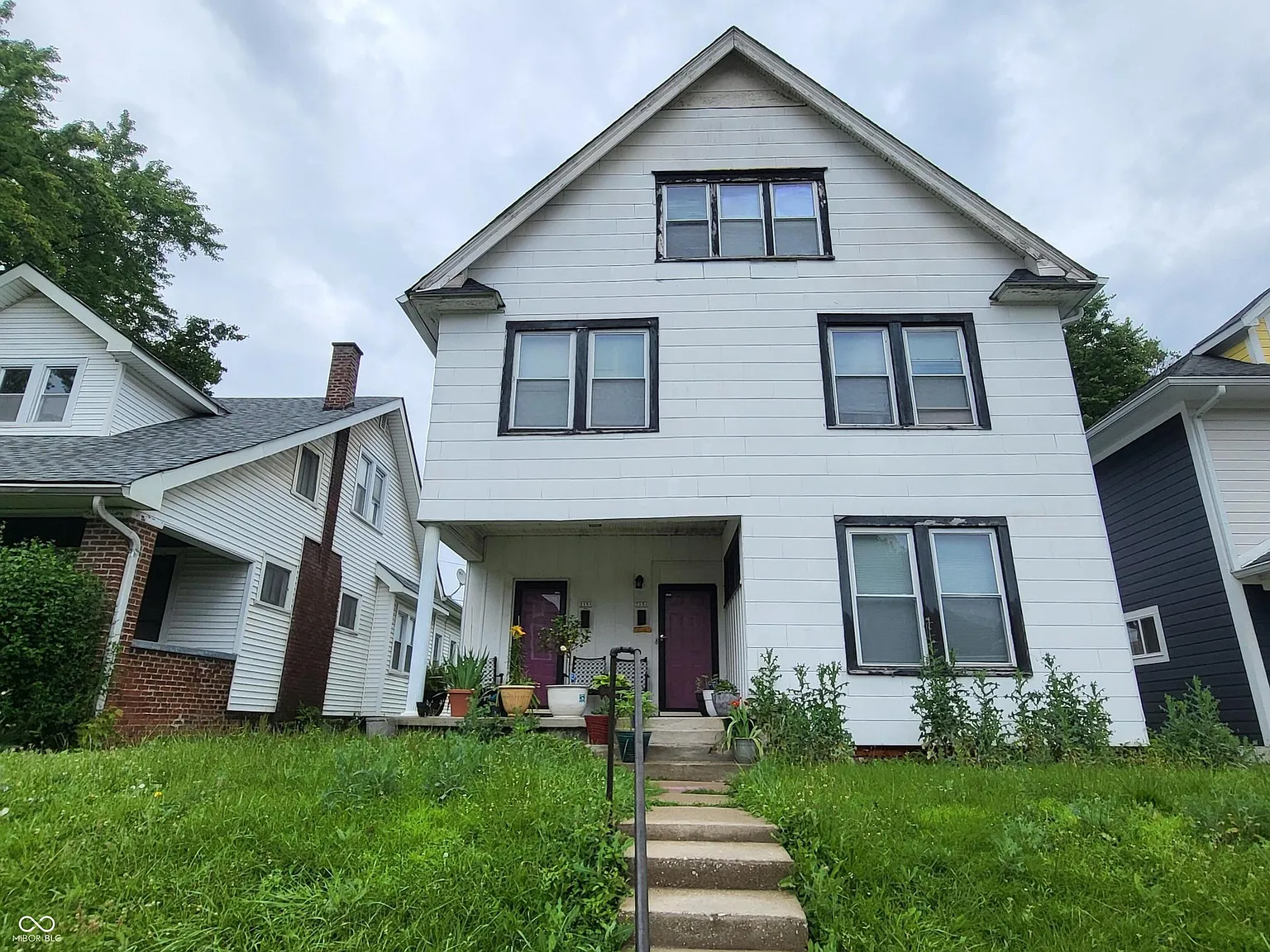 1 bed, 1.0 bath, 744 sqft, $1,050 — Photo 1