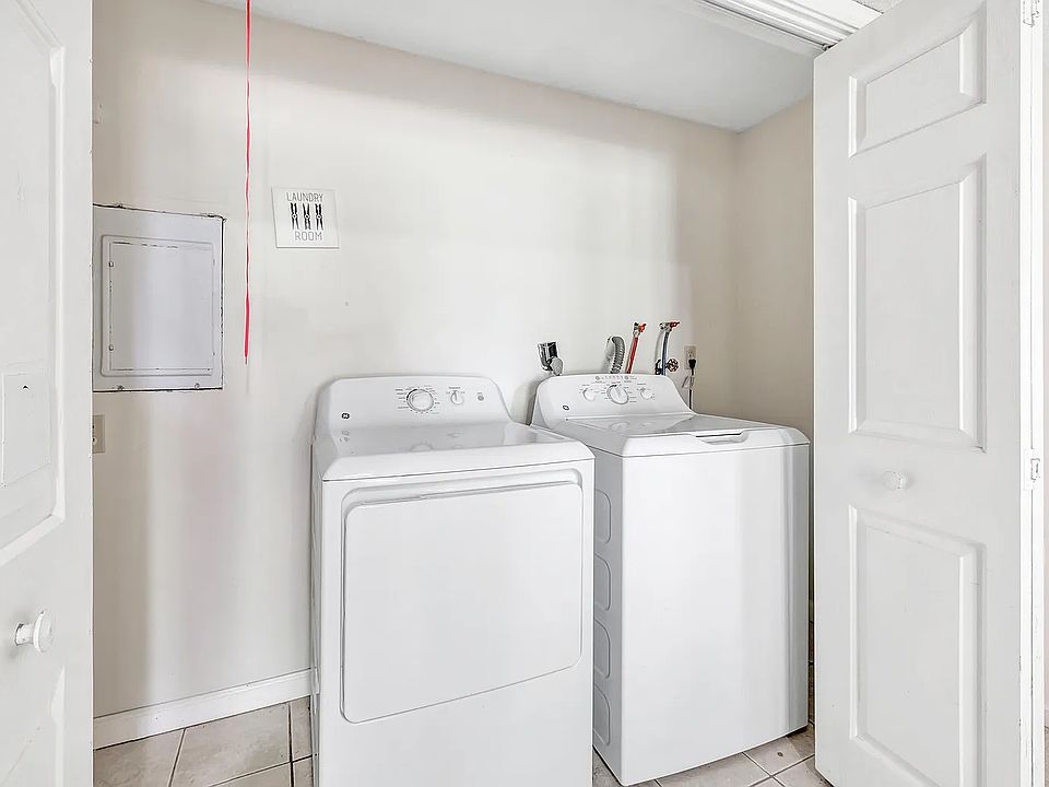 2nd image of 900 Mix Ave #0