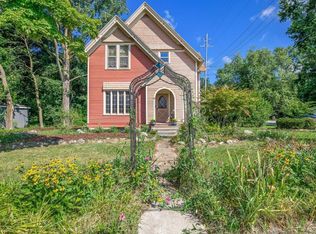 387 Grand St, Allegan, MI 49010