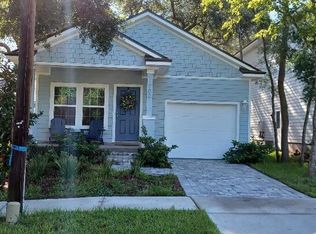 702 S 13th St, Fernandina Beach, FL 32034