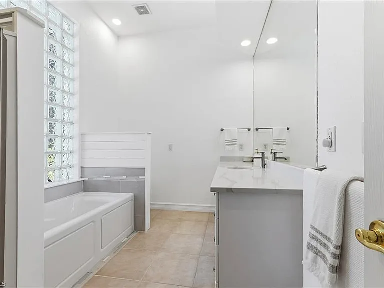 657 Soliel Dr — Photo 12