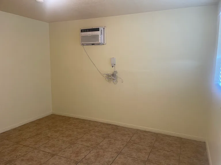 1158 Sapphire Pl — Photo 12