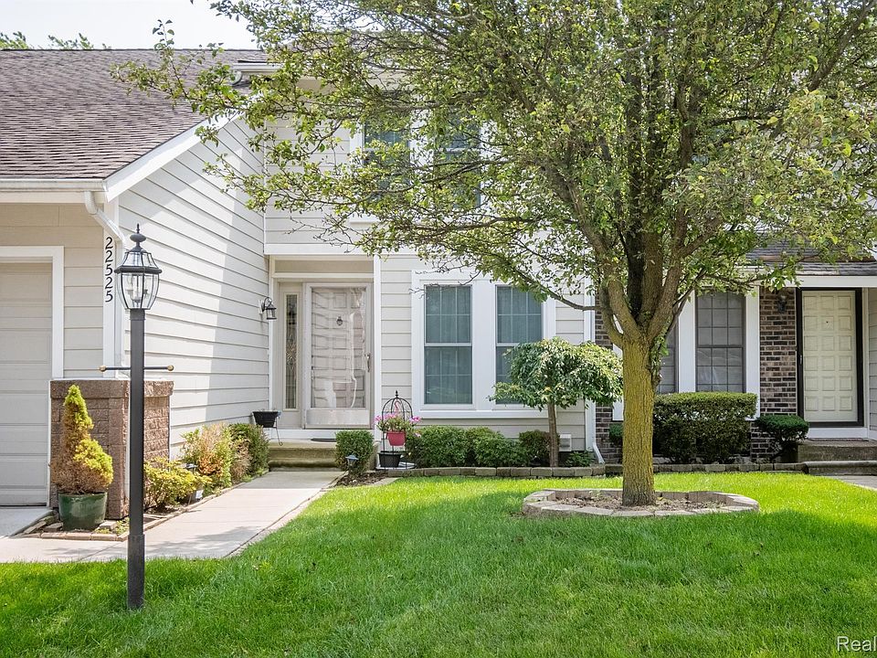 1st image of 22525 Cranbrooke Dr