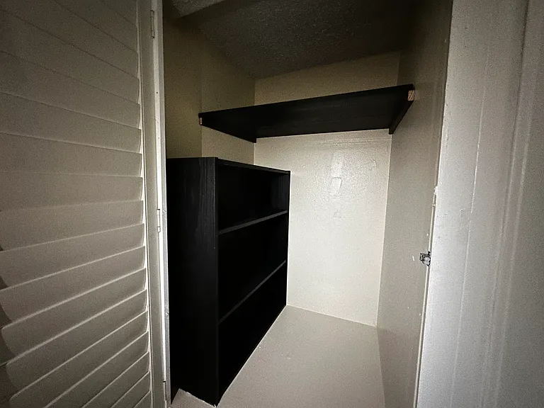12172 W Edinger Ave #101 — Photo 8