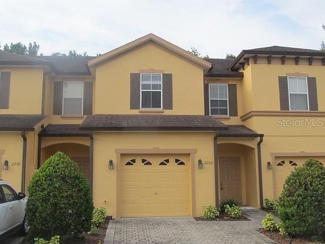 1st image of 2220 Retreat View Cir