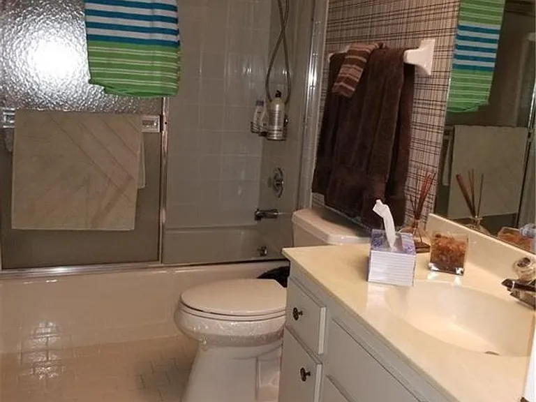 5510 SW 4th Pl #106 — Photo 15