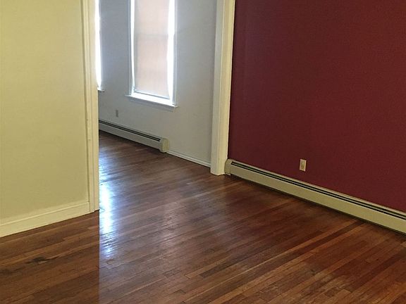 492 Washington 1st Floor Family Room