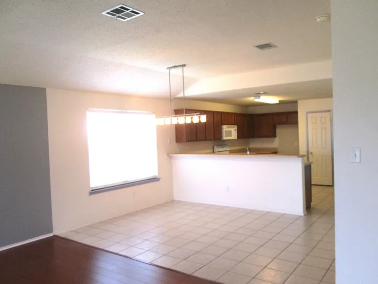 9102 Gaspard Ct — Photo 21