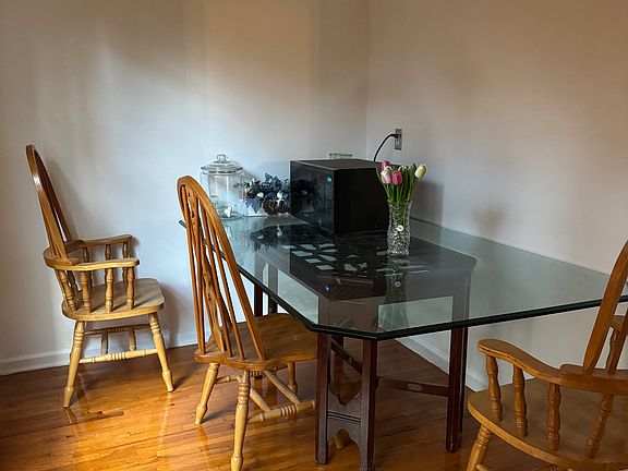 2nd image of 25 High Ridge Rd