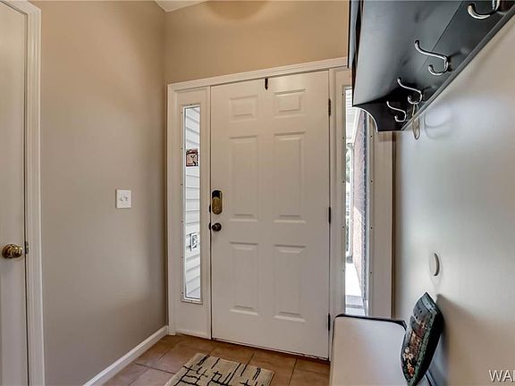 5th image of 4537 Smithfield Dr