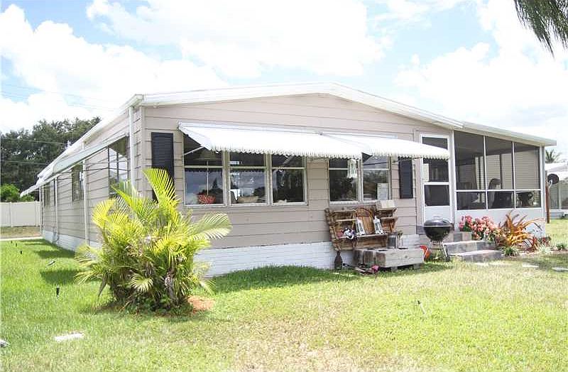 1st image of 2031 SW 83rd Ave