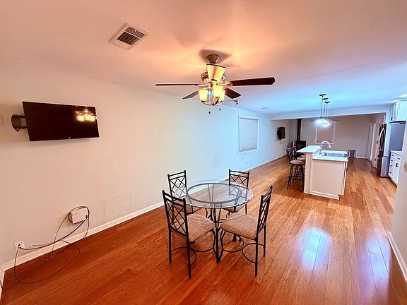 4th image of 309 Pine St