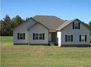 1960 Banks Pisgah Rd, Smithville, TN 37166