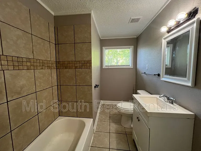 3841 Denver St — Photo 7