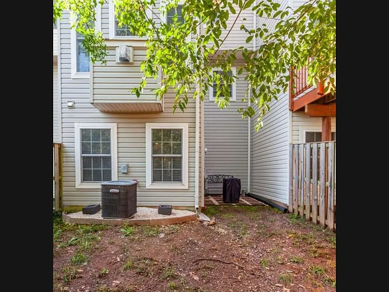 8990 Brewer Creek Pl — Photo 33