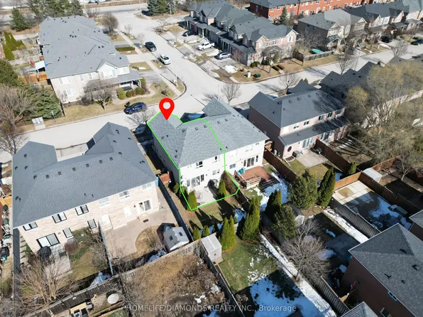 540 Delphine Dr, Burlington, ON L7L 6X2