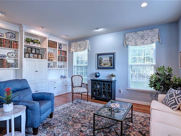 4th image of 3029 Mossy Creek Dr