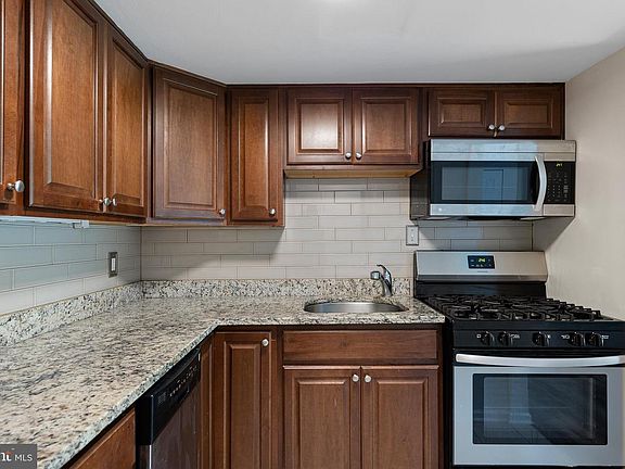 5th image of 62 Ethan Allen Ct
