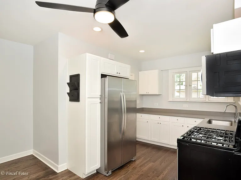 100 S Caroline St #1 — Photo 3