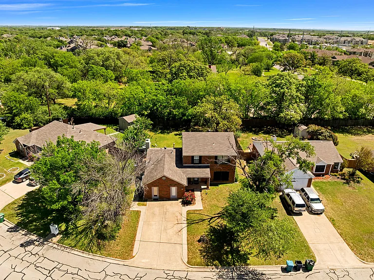 308 Mack Dr — Photo 33