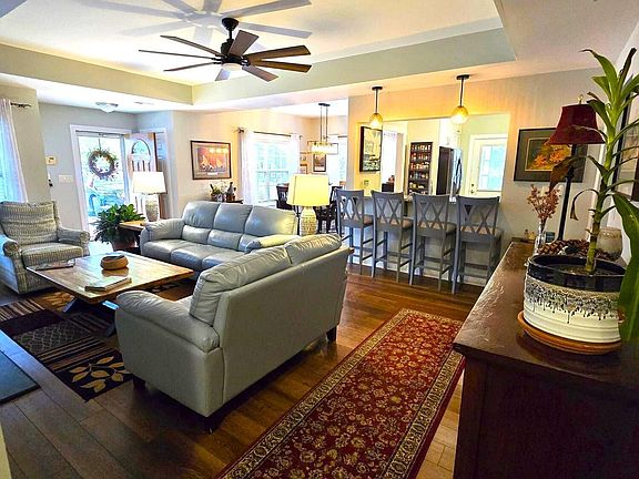 5th image of 1922 Tara Court