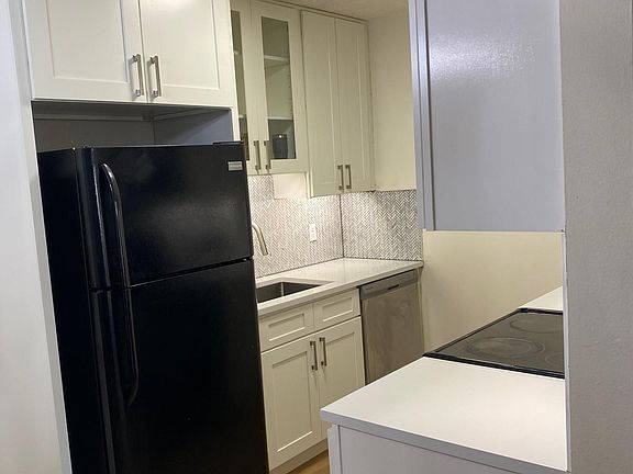 4th image of 998 W Beaver Creek Blvd #303