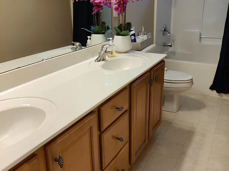 14512 Harvington Dr — Photo 24