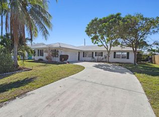 1330 SW 25th Way, Boynton Beach, FL 33426