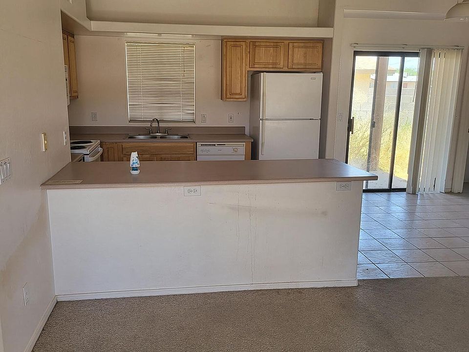 1000 N 8th Pl #E-F, Coolidge, AZ 85128 | Zillow