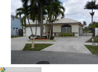 16547 SW 95th St, Miami, FL 33196