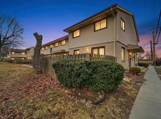 Villard Green East Condominium, Milwaukee, WI 53225