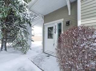 281 E Cougar Ridge Dr SW #706, Calgary, AB T3H 0J3
