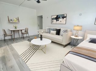 162 S Gramercy Pl #303, Los Angeles, CA 90004