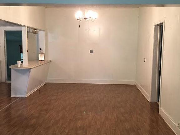 4th image of 1033 S Main St
