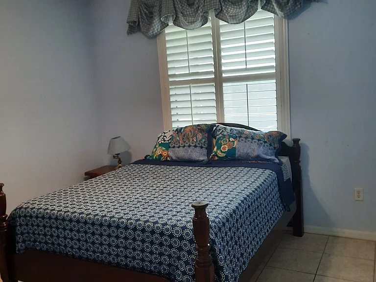 5048 Maplewood Dr #1 — Photo 12