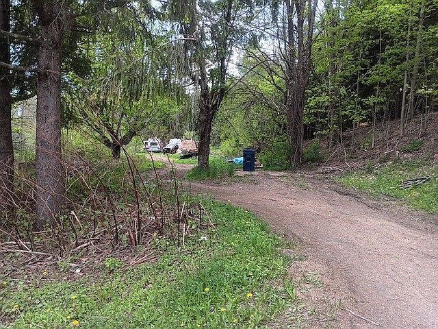 1st image of 902 W Hill Rd