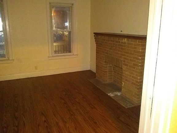 5th image of 1441 E Delavan Ave