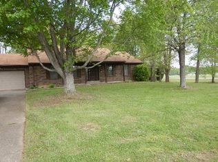 3002 Shagbark Trl, Sellersburg, IN 47172