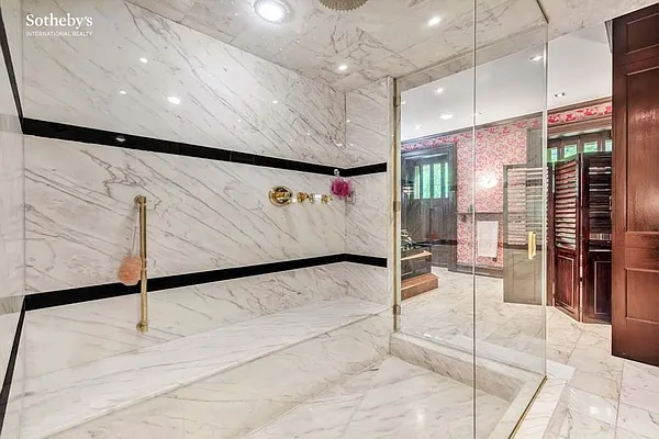 Rented by Sotheby's International Realty | media 13