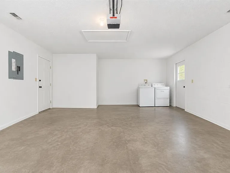 3013 Barrymore Ct — Photo 22