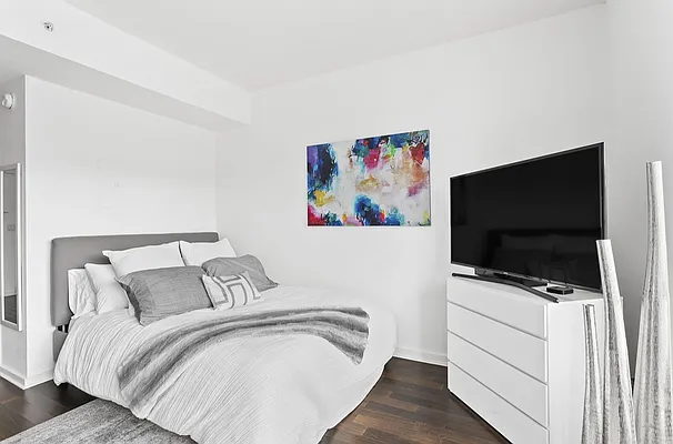 Rented by Compass | media 3